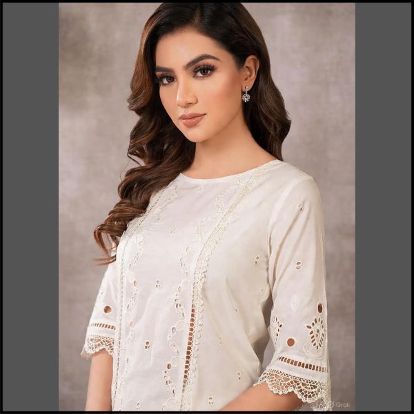 लेटेस्ट ब्लाउज डिजाइन 2026 – नए बैक नेक और स्लीव्स पैटर्न